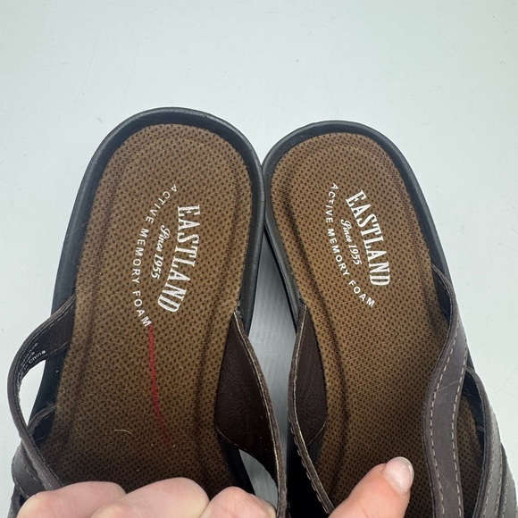 Eastland Women's Poppy Wedge Sandal Brown Size 7 - Picture 4 of 10